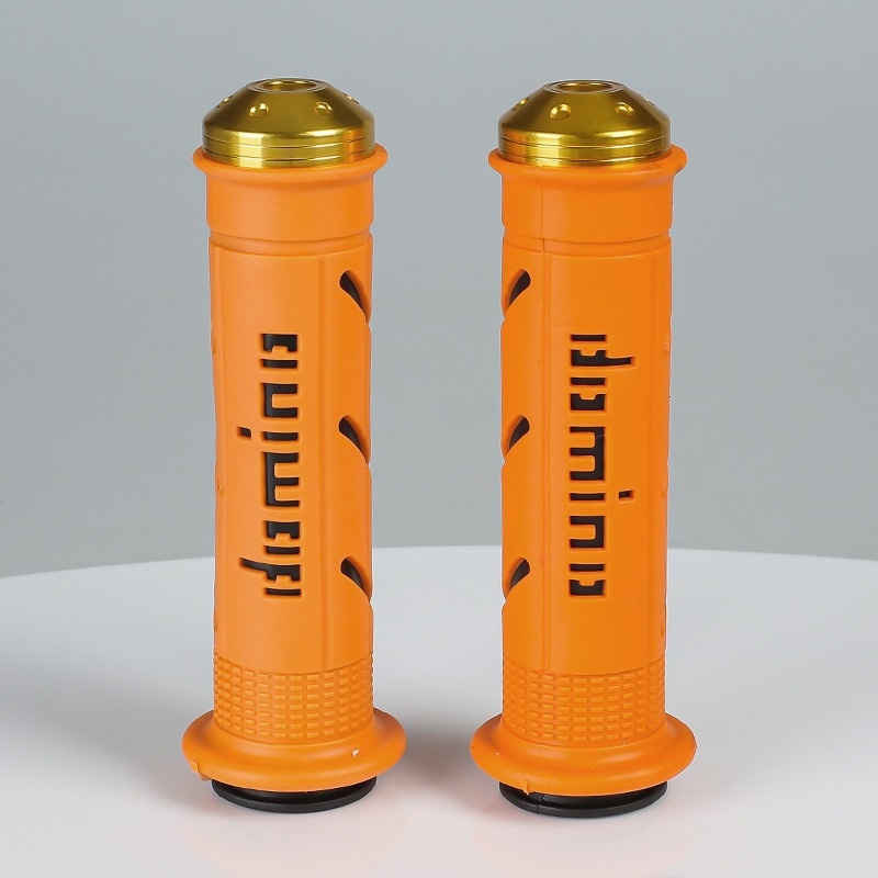 Wholesale Domino Throttle Grips  CNC Aluminum & Rubber Handlebar Grips for Motorcycle, Scooter, ATV, Dirt Bike