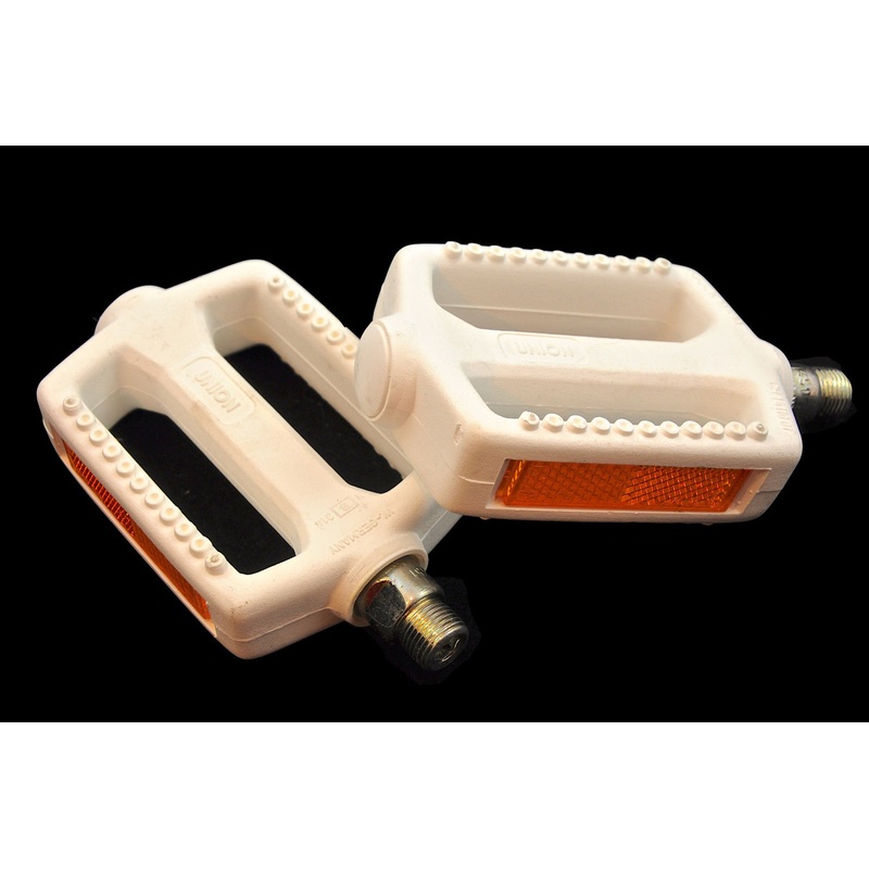 80’s UNION WHITE PEDALS SUIT RALEIGH SHOPPERS TOURIST BIKES 9-16 NOS
