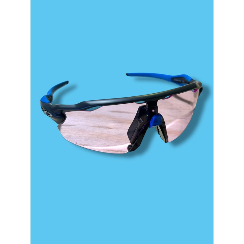 Soudal / Deceuninck Quick-Step | Oakley Radar EV Sunglasses | Blue | Pro-Issued Team Kit