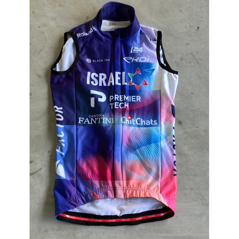 Thermal Gilet Vest Cycling Winter Protection | Ekoi | White | Israel Premier Tech IPT | Pro Cycling Kit
