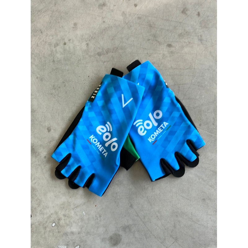 Cycling Gloves / Mitts  | Gobik | Eolo Kometa | Pro Cycling Kit