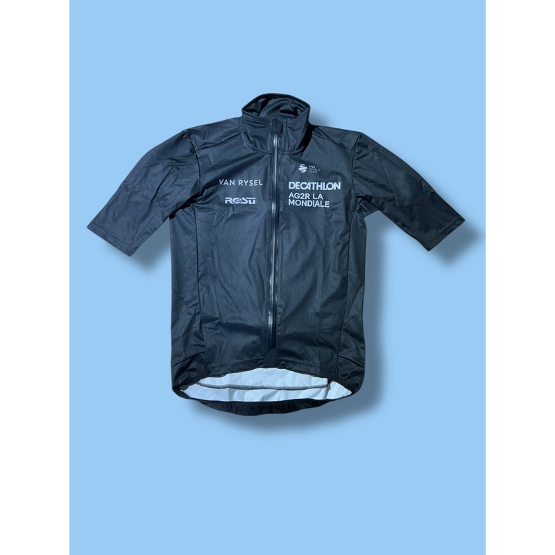 Gabba Thermal Windproof Waterproof Gota Winter Racing   | Decathlon AG2R La Mondiale  | Rosti | Pro Cycling Kit