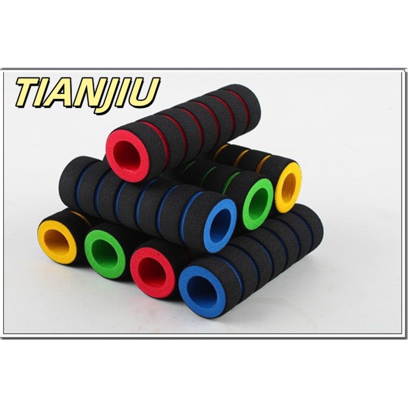 Smooth Surface Foam Sponge Rubber Handlebar Grips for Bike