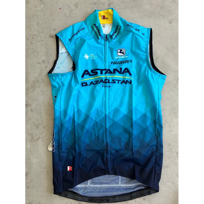 ‘FRC Wind Front’ Gilet / Vest  | Giordana | Astana Qazaqstan | Pro-Issued Cycling Kit