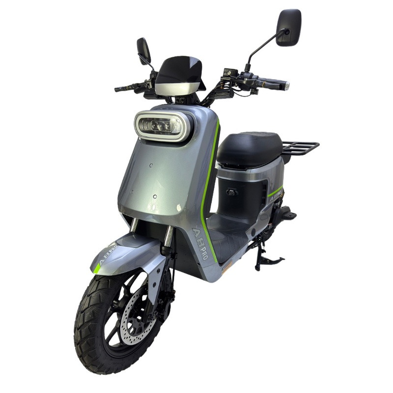 2025 OEM Premium Quality 1500W 72V76ah Lithium Battery Moped Scooter Electric E Motorcycle