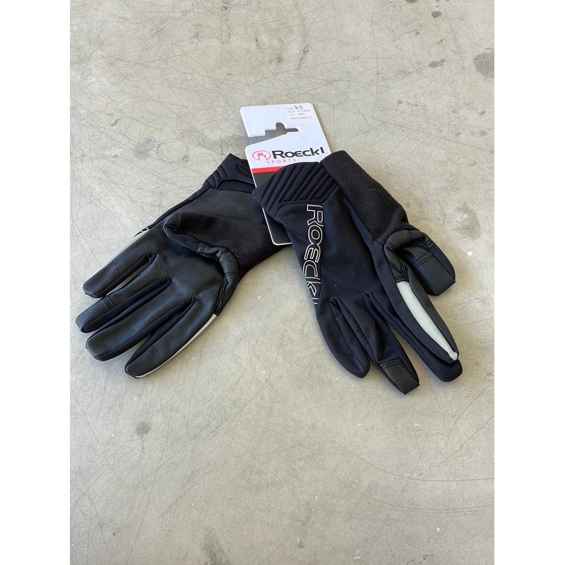 Maastricht Gloves – Winter Light Long Finger Gloves | Roeckl | Bora Hansgrohe | Pro-Issued Cycling Kit