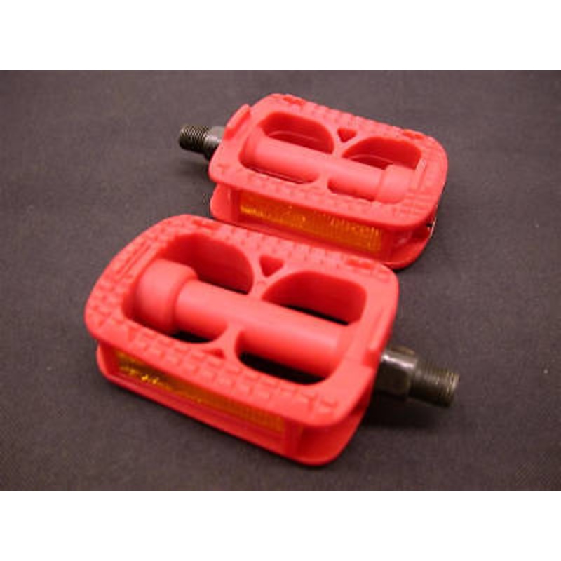 CHILDREN’S CYCLE BIKE PEDALS RED 9-16 THREE PIECE CRANK MTB ATB 14 – 20 NOS