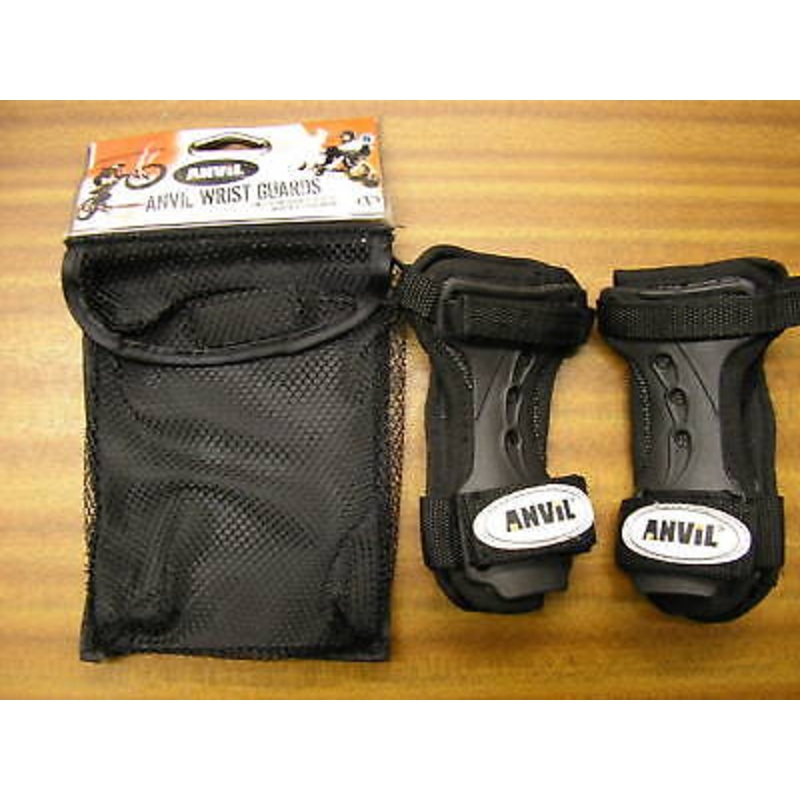 STUNT SCOOTER , SKATEBOARD WRIST PROTECTION ANVIL WRIST GUARDS SMALL